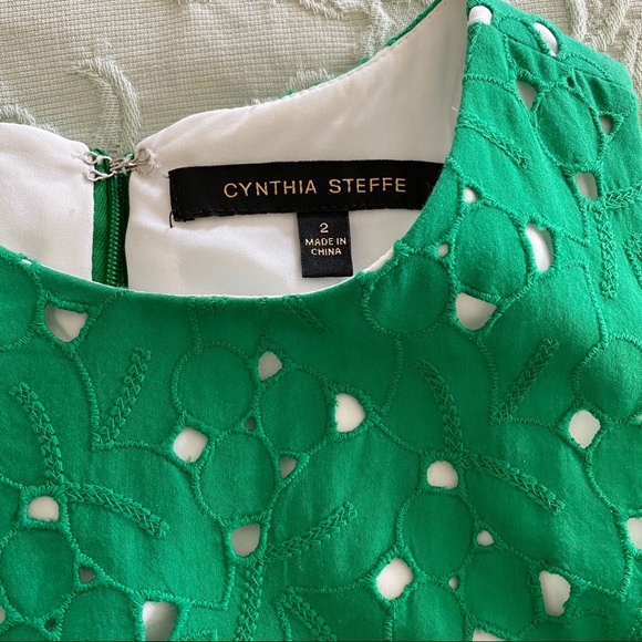 CYNTHIA STEFFE GREEN EYELET MINI DRESS SIZE 2 - Picture 6 of 10